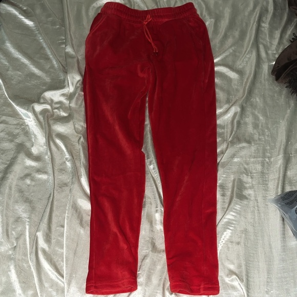 red velvet sweats - Picture 3 of 5
